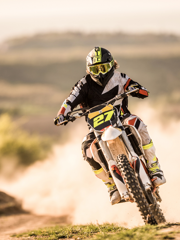 When you’re on the trail, doing your thing, you need to keep your phone safe with the best dirt bike phone mount.