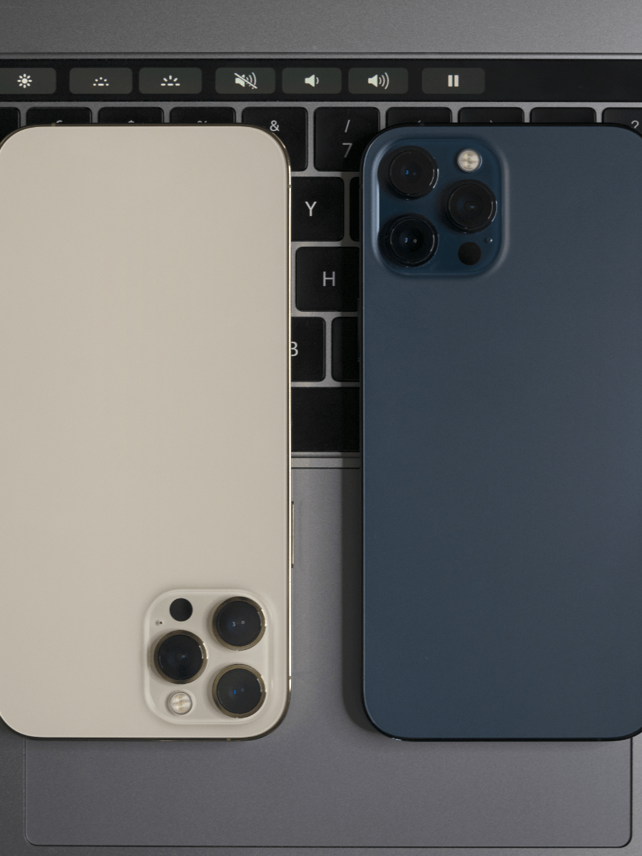 iPhone 16 Pro Max vs iPhone 15 Pro Max (15 on left, 16 on the right)