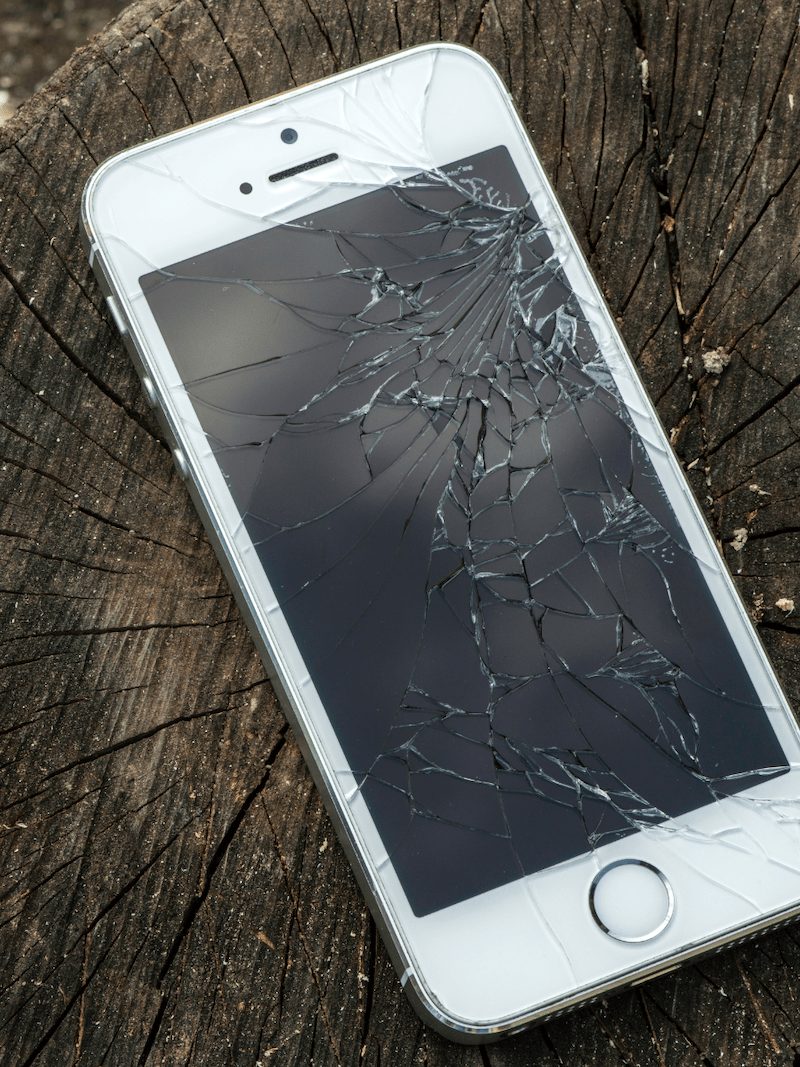  Image of a badly damaged iPhone.