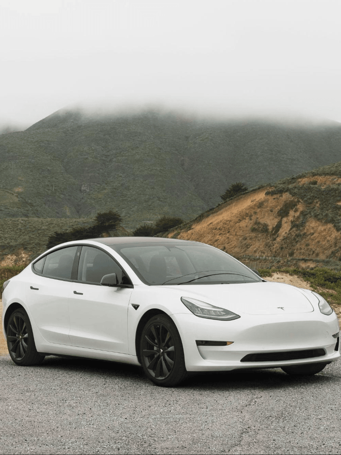 A Tesla phone mount is just what your Model 3 or Y really needs.