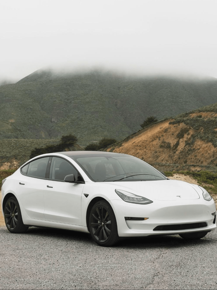 A Tesla phone mount is just what your Model 3 or Y really needs.