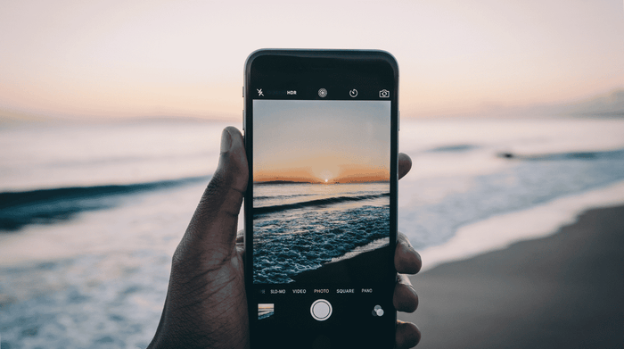 The perfect travel phone holder has to be ready to roam wherever you go and keep your phone right where you need it