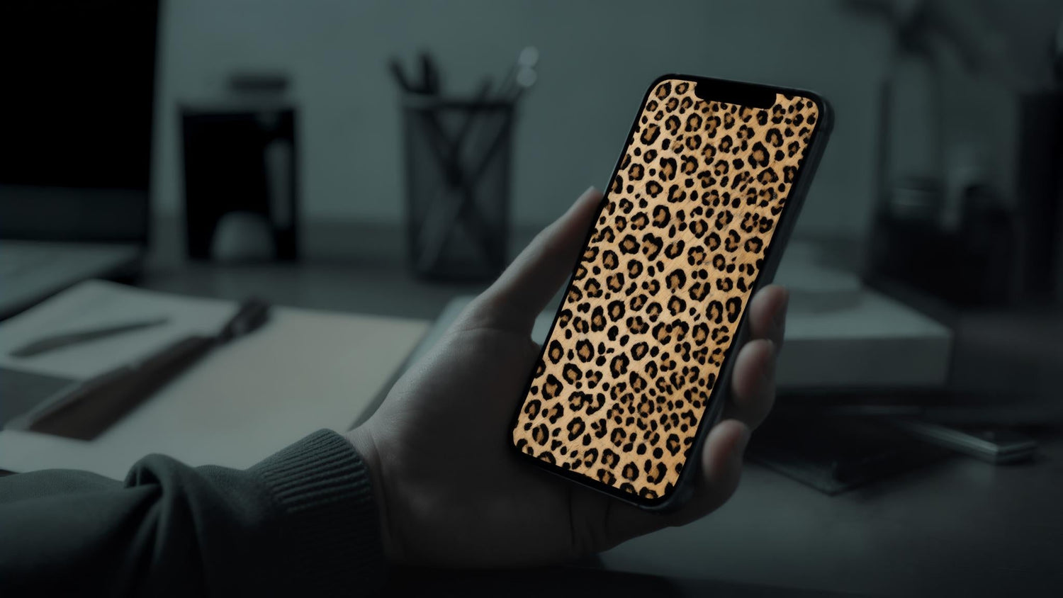 leopard print wallpaper phone