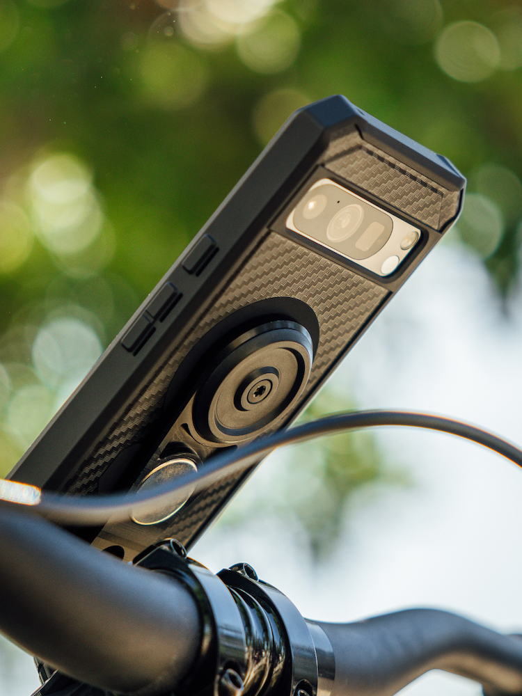 Mejores soportes de móvil para nuestra bici: controla tu smartphone desde  el manillar