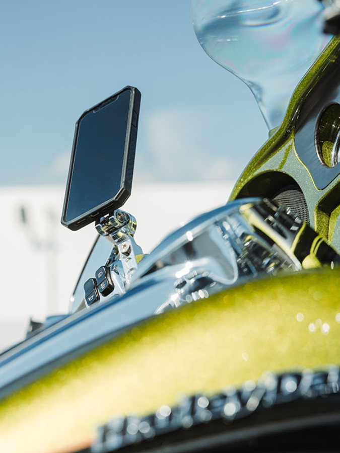 The Best Motorcycle Phone Mount: A Buyer’s Guide