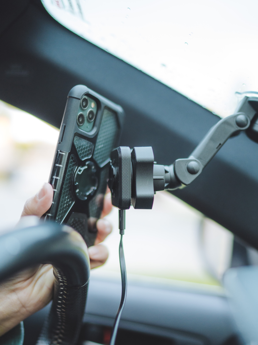 ROKFORM RokLock Wireless Charger on Windshield Suction Cup Phone Mount