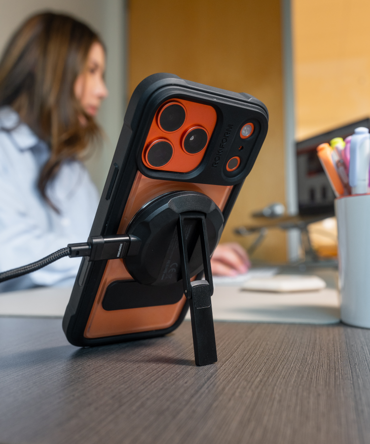 Magnetic Wireless Charging Stand