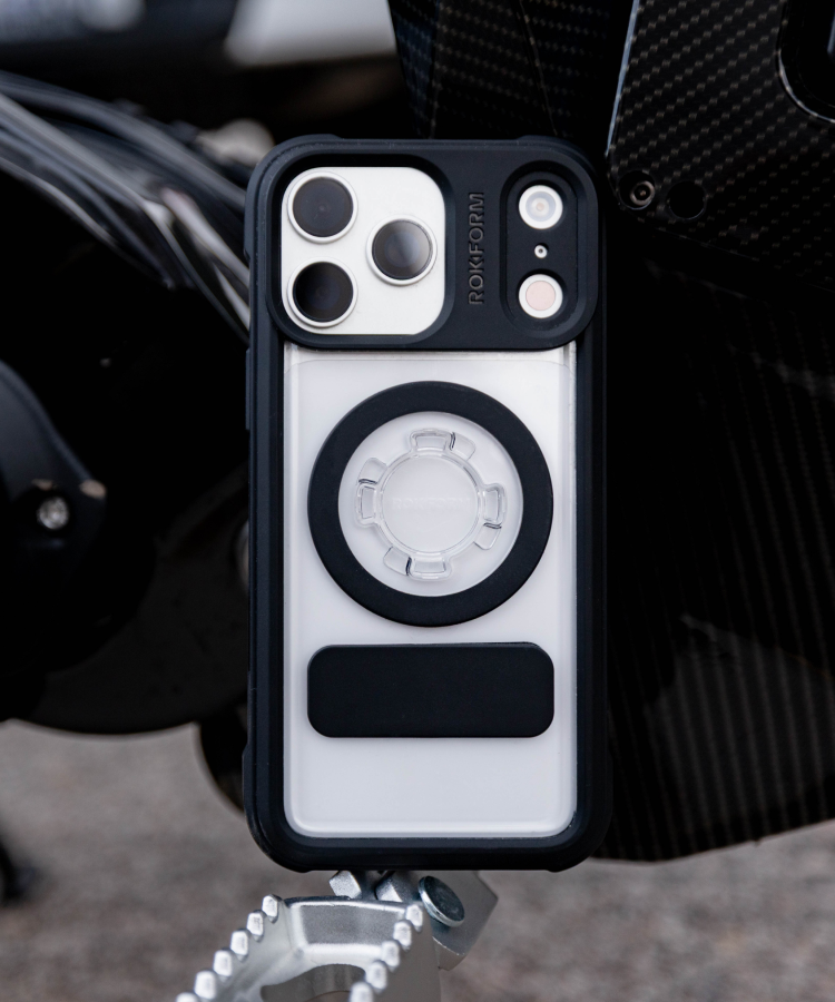 iPhone 17 Crystal Case