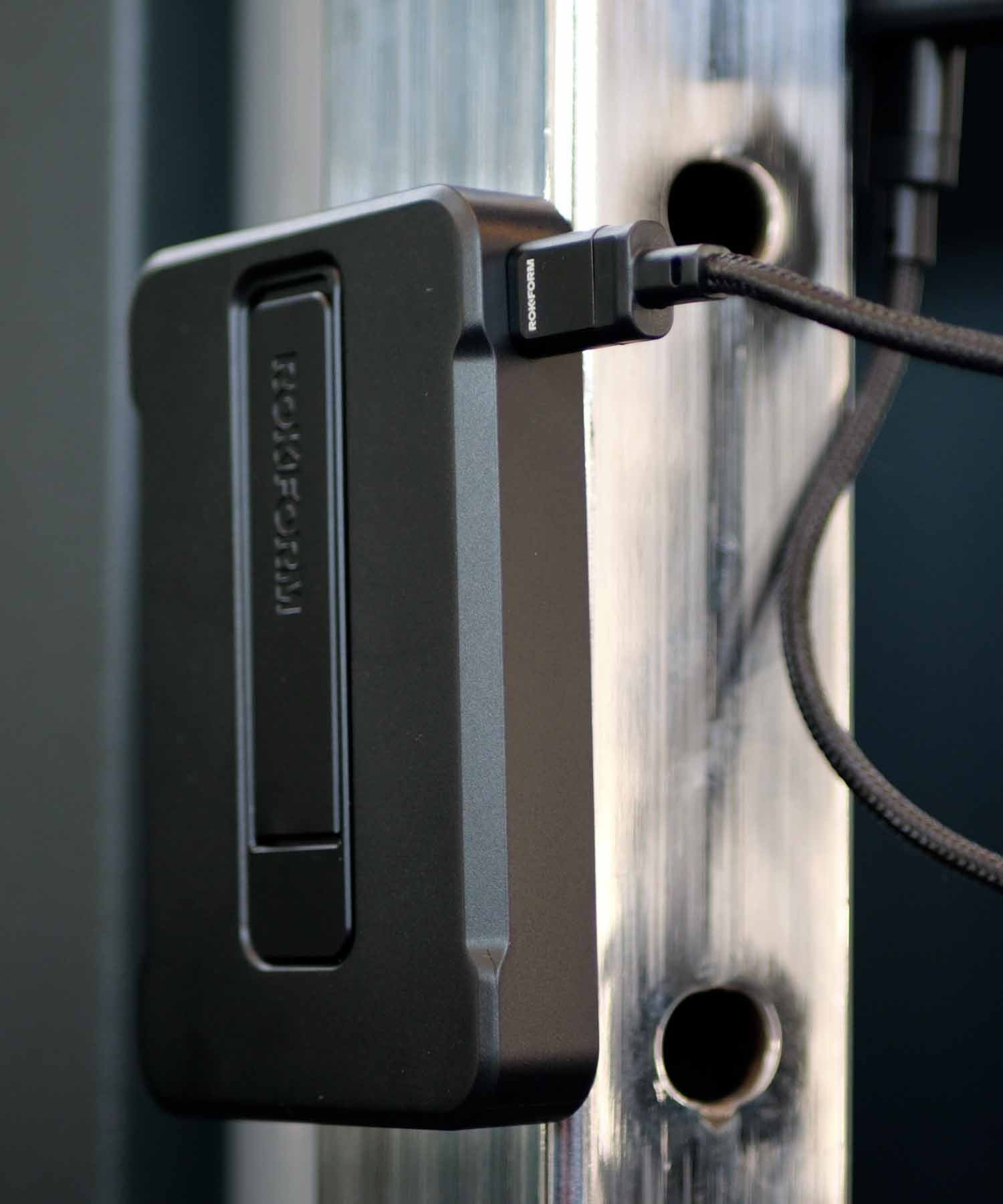 10000mAh Wireless Magnetic Power Bank with Stand