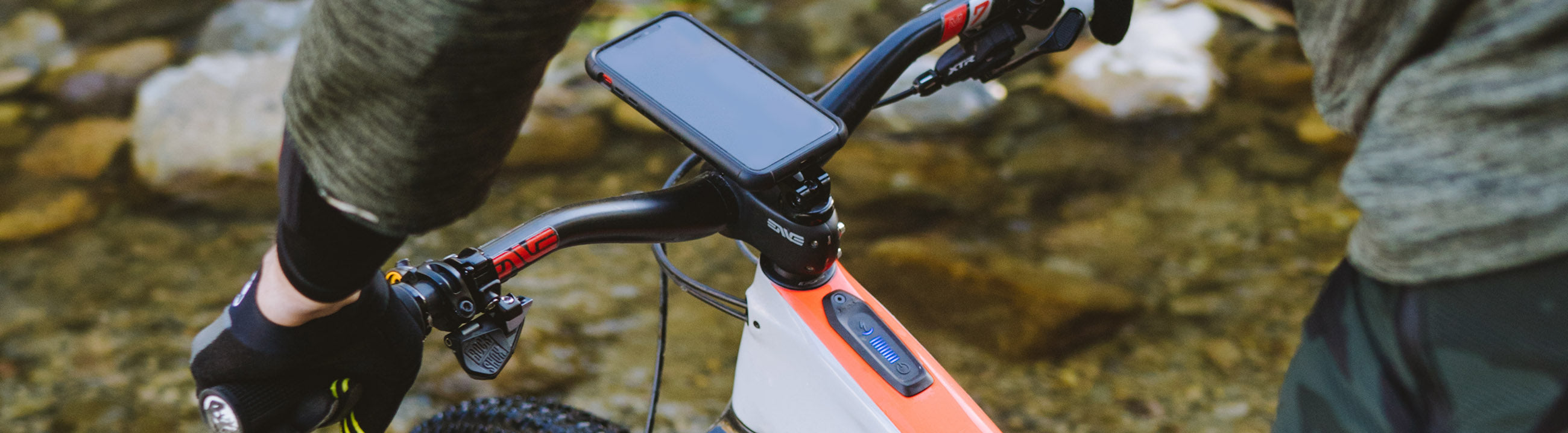 5 avantages d'emporter son téléphone à vélo - Rokform