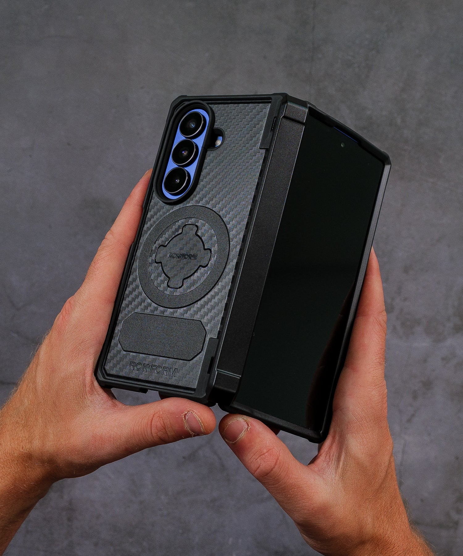 Galaxy Z Fold7 カーボンシールドケース ブラック Amazon.co.jp: SAMSUNG Galaxy Z Fold7 Carbon Shield Case 純正