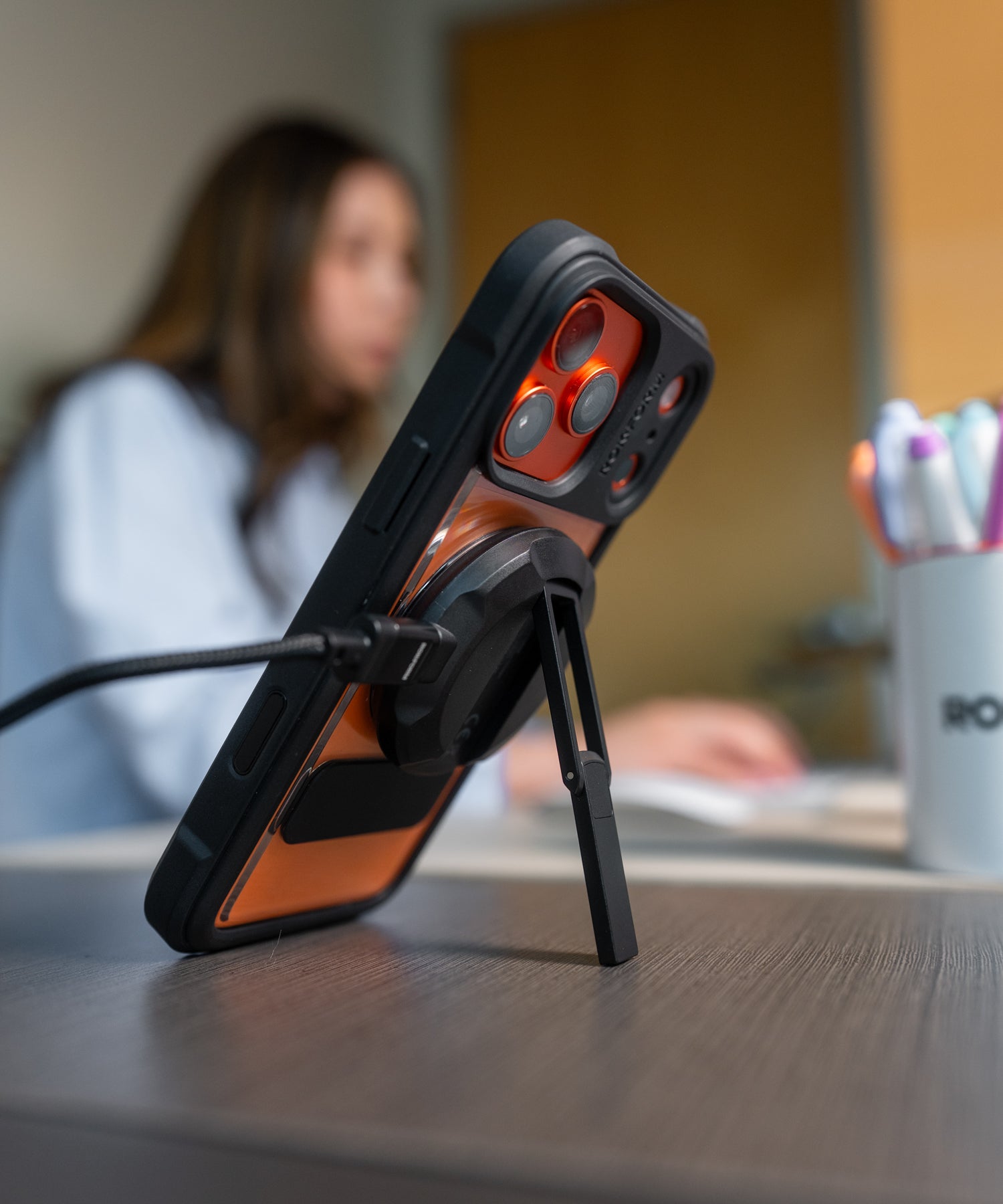 Magnetic Wireless Charging Stand