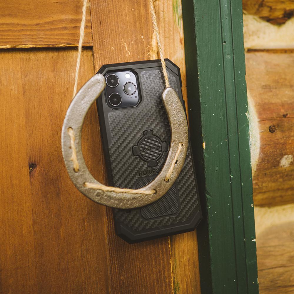 Magnetic iPhone 12/12 Pro Rugged Case